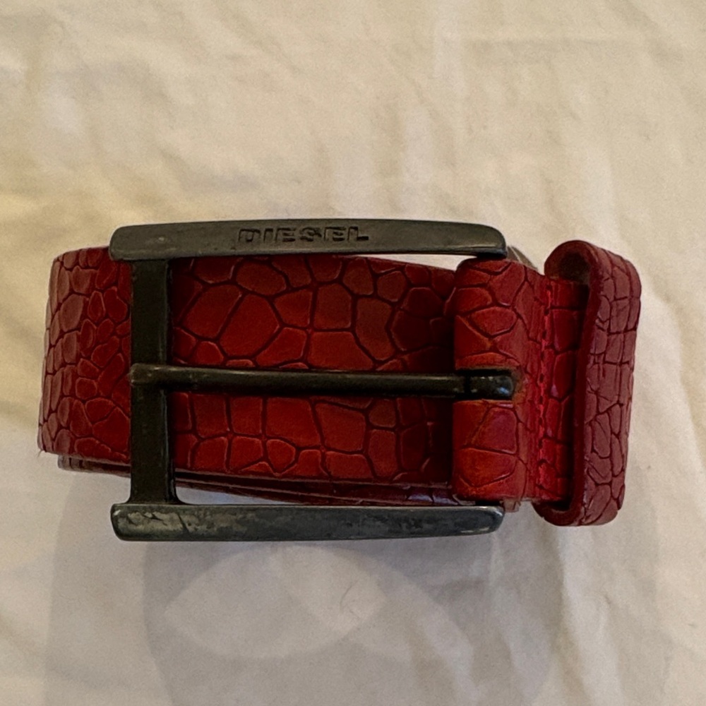 Diesel Red Croc-Embossed Woman’s Belt